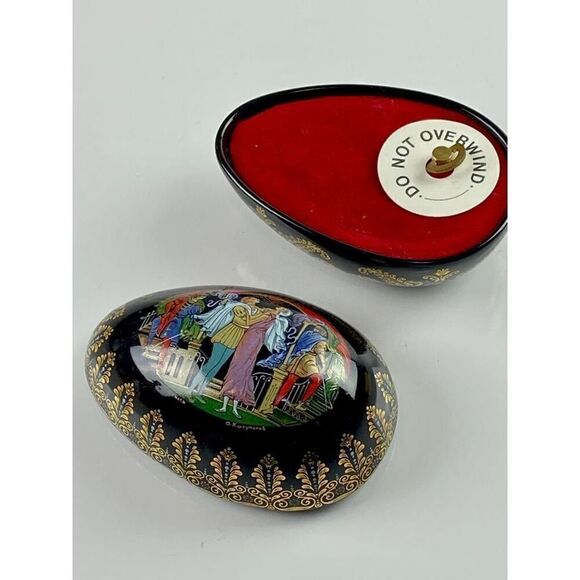 Tianex Porcelain Russian Egg Romeo & Juliet Music Trinket Box 4486A Black BV0612 - Picture 1 of 10